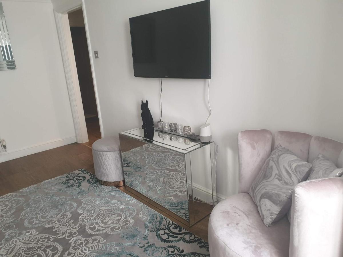 لندن Cozy Muswell Hill 1-Bedroom Flat المظهر الخارجي الصورة