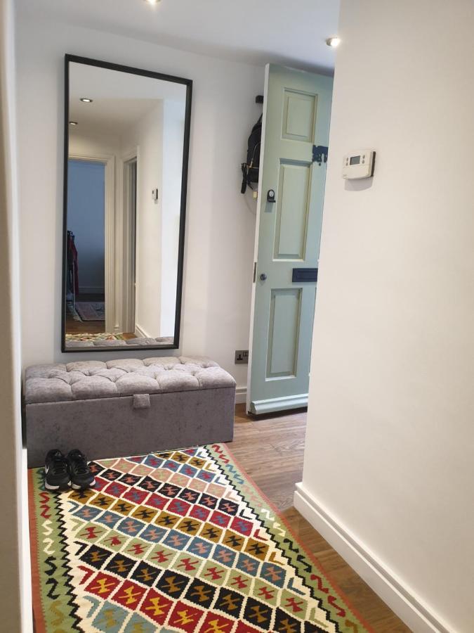 لندن Cozy Muswell Hill 1-Bedroom Flat المظهر الخارجي الصورة