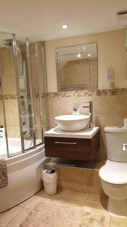 لندن Cozy Muswell Hill 1-Bedroom Flat المظهر الخارجي الصورة